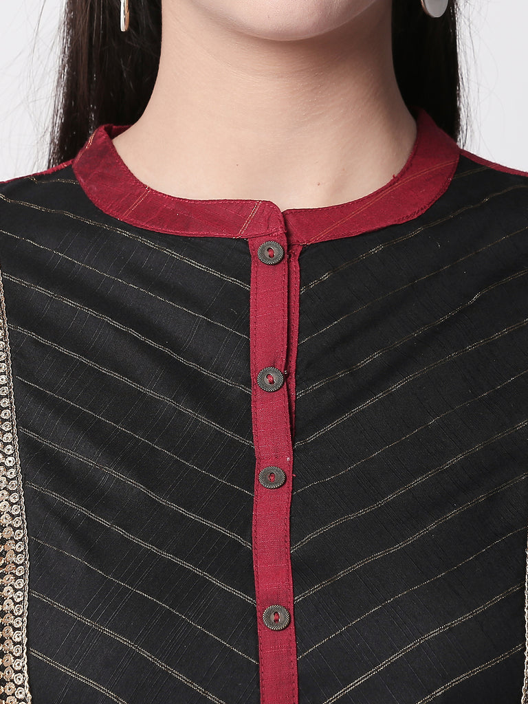 Women Straight Three-Fourth Maroon Kurta