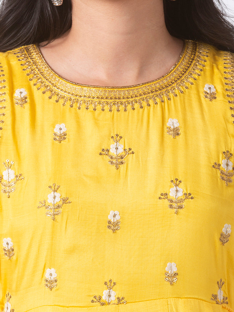 Women Kalidar Sleeveless Mustard Kurta