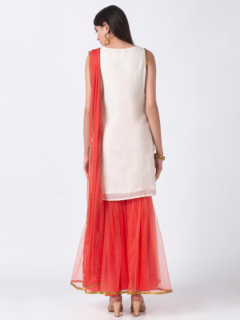 Women Straight Sleeveless Off White Kurta