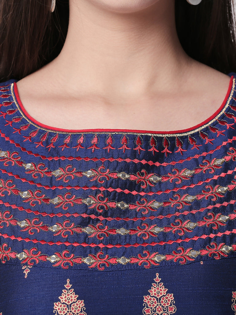 Women Straight Sleeveless Royal Blue Kurta