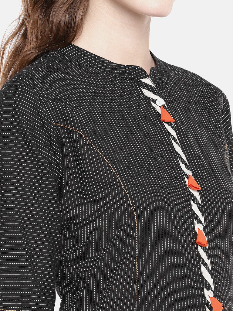 Women Kalidar Three-Fourth Black Kurta