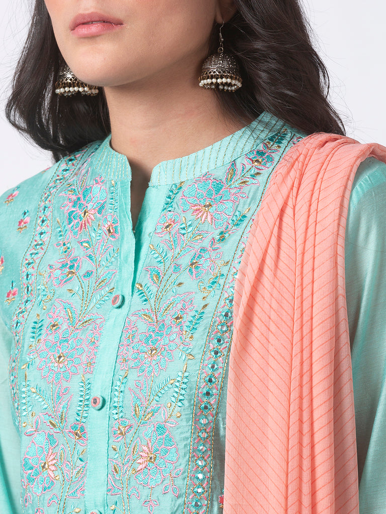 Festive Women Straight Three-Fourth Sap Green Skd