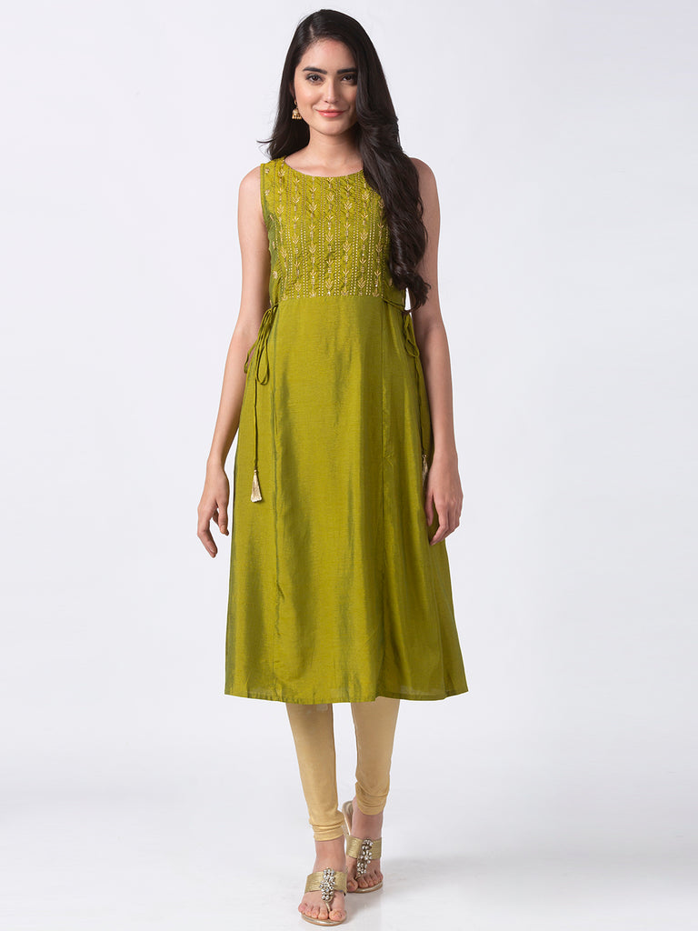 Women A Line Sleeveless Green Kurta