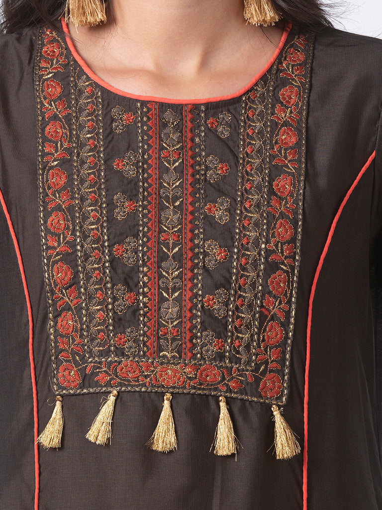Women A Line Three-Fourth Olive Kurta