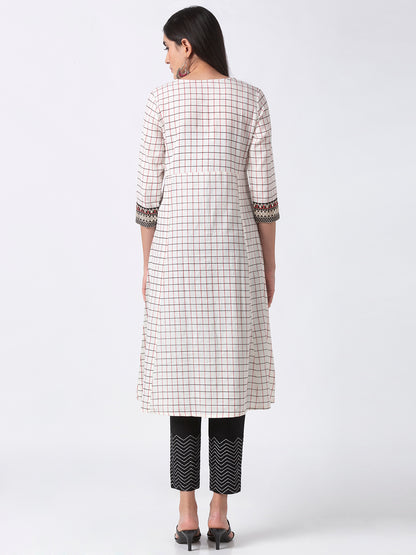 Women A Line Three-Fourth Ecru Kurta