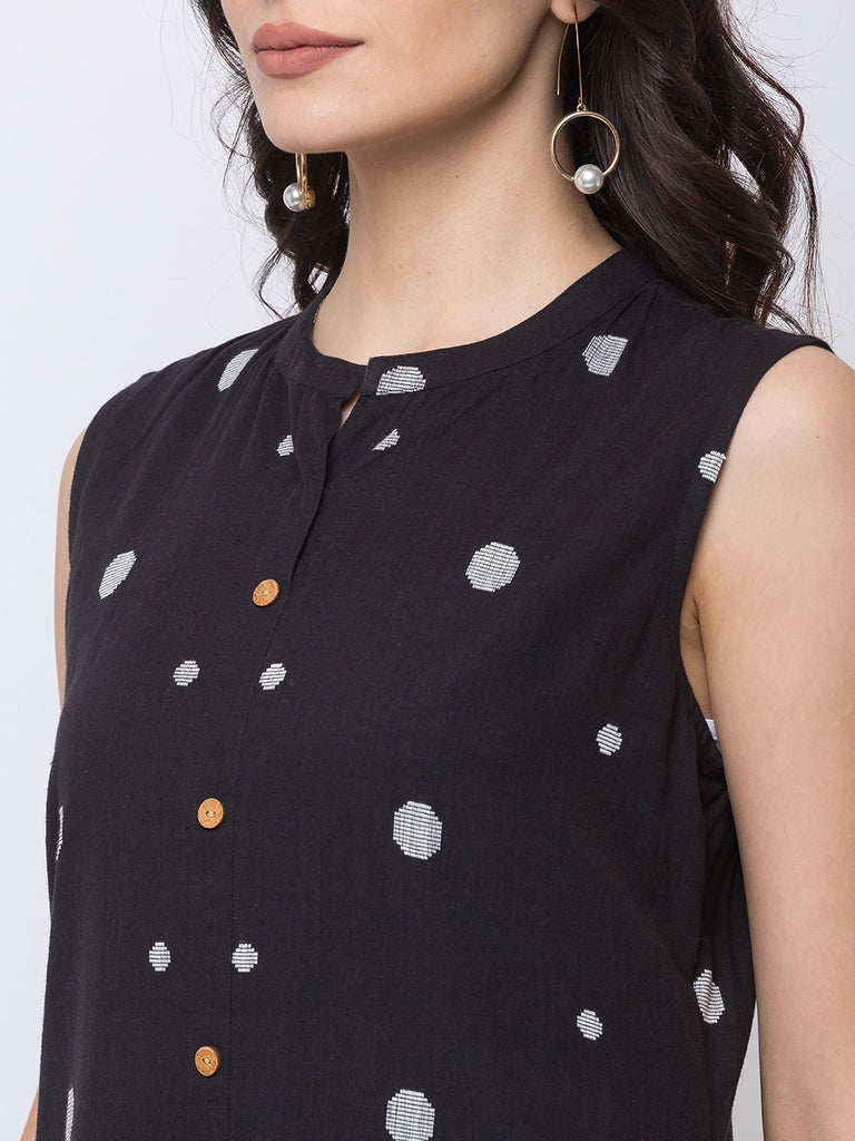 Women Straight Sleeveless Black Kurta
