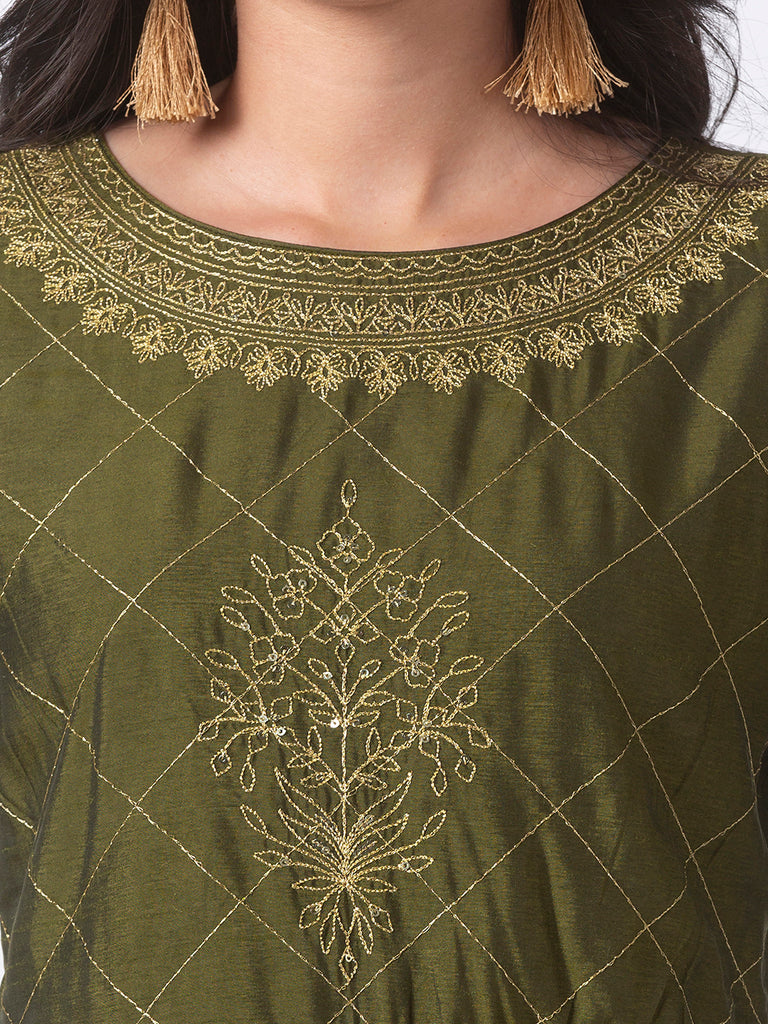 Women Kalidar Three-Fourth Olive Kurta