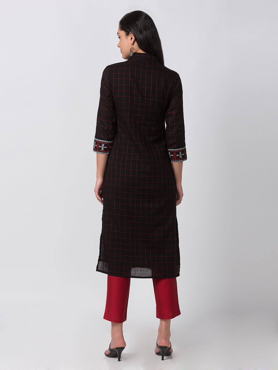 Women Straight Three-Fourth Black Kurta