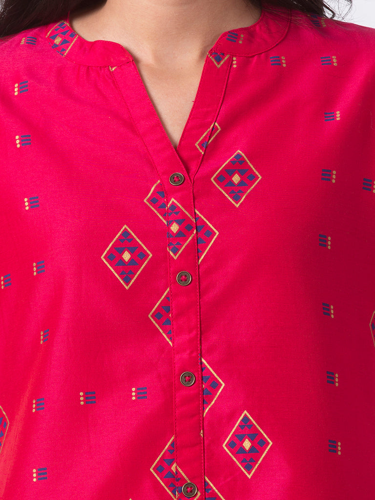 Women A Line Three-Fourth Fuchsia Kurta