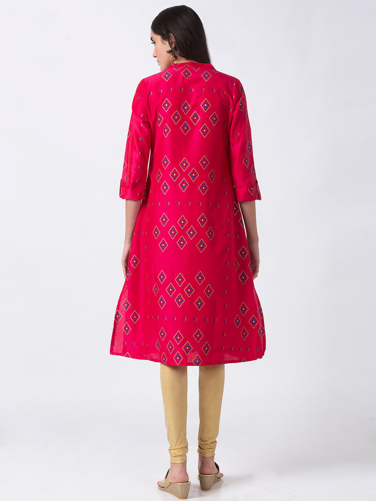 Women A Line Three-Fourth Fuchsia Kurta