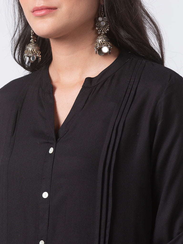 Core Women Straight Three-Fourth Black Kurta