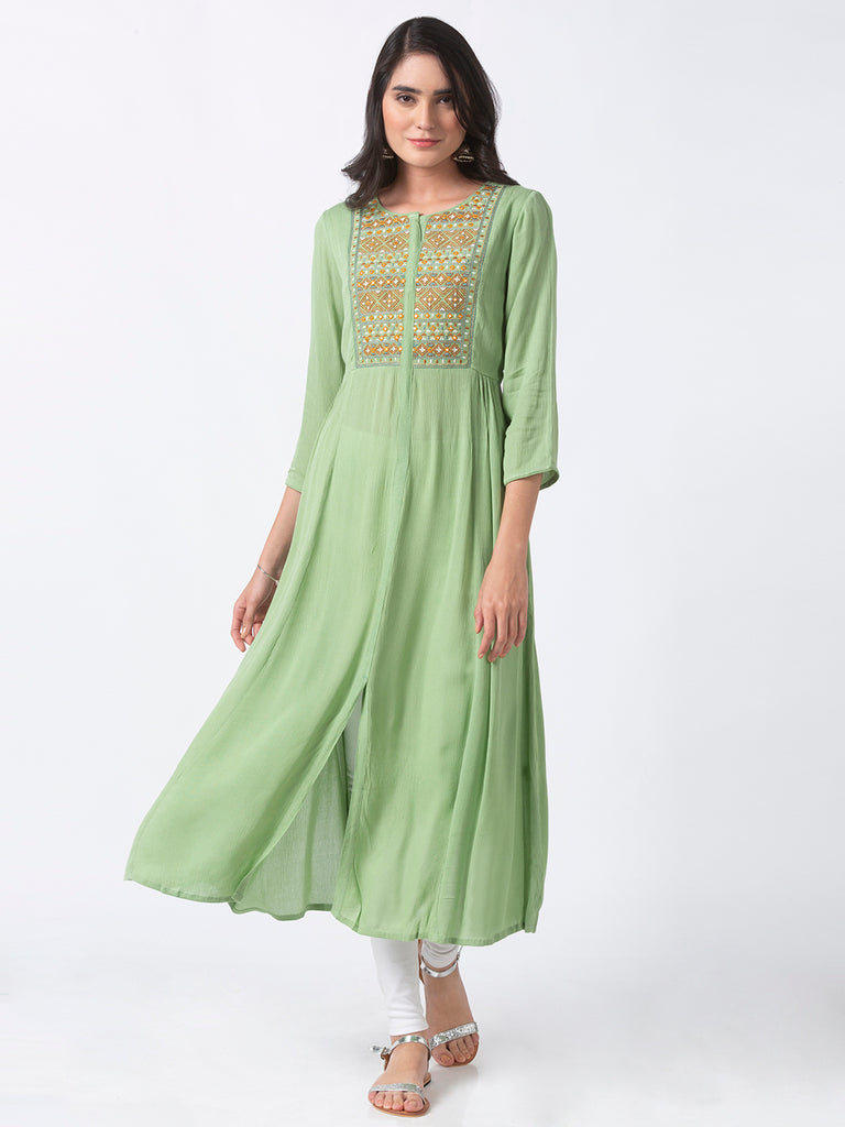 Women Gathered Three-Fourth Green Kurta
