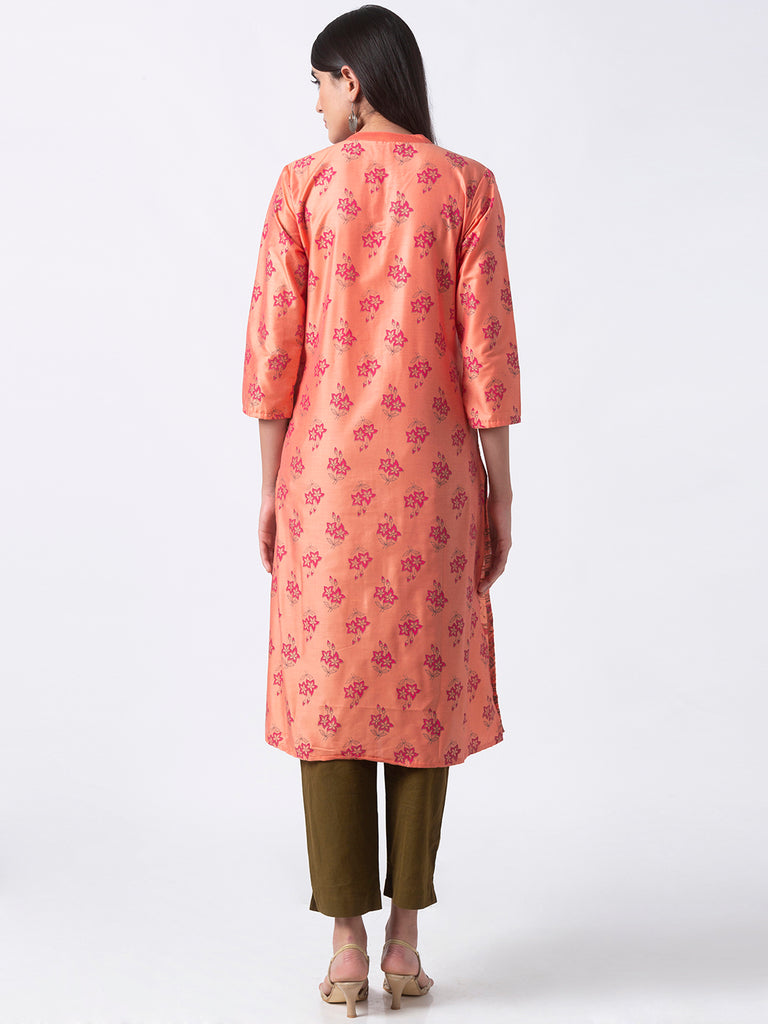 Women A Line Three-Fourth Peach Kurta