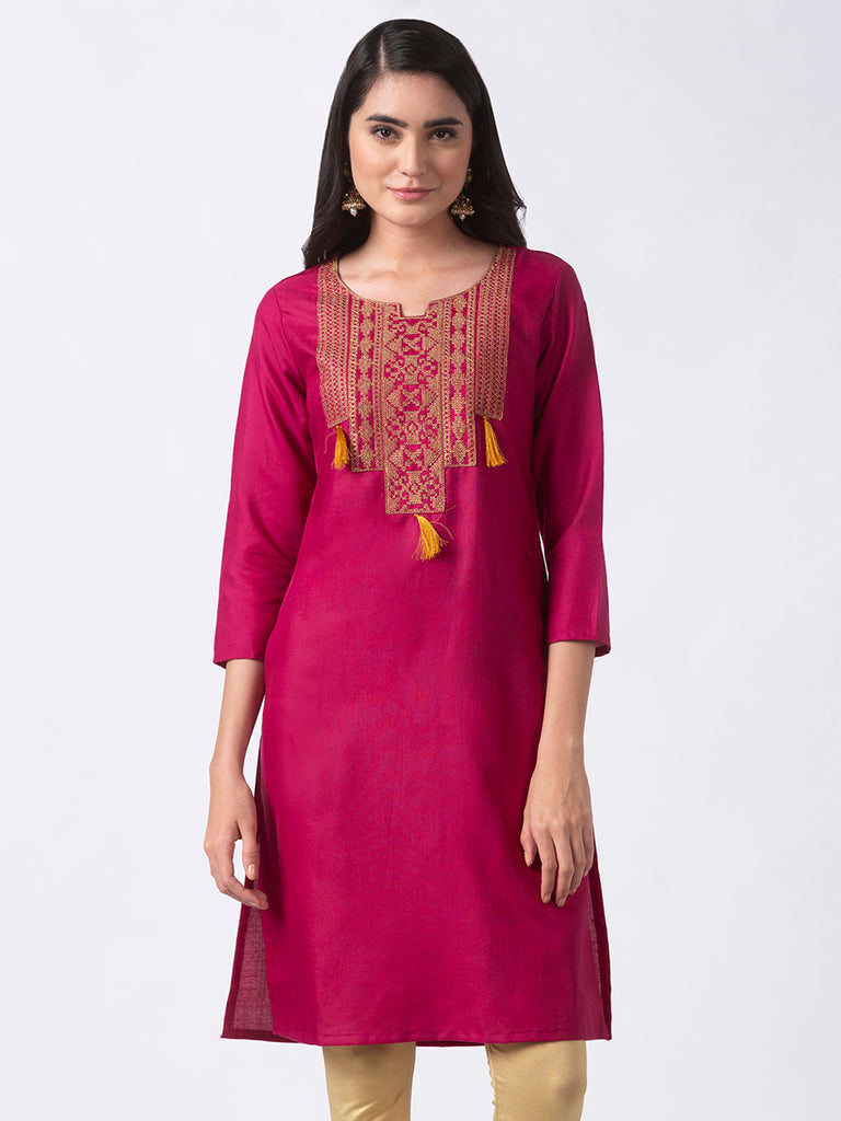 Women Straight Three-Fourth Magenta Kurta