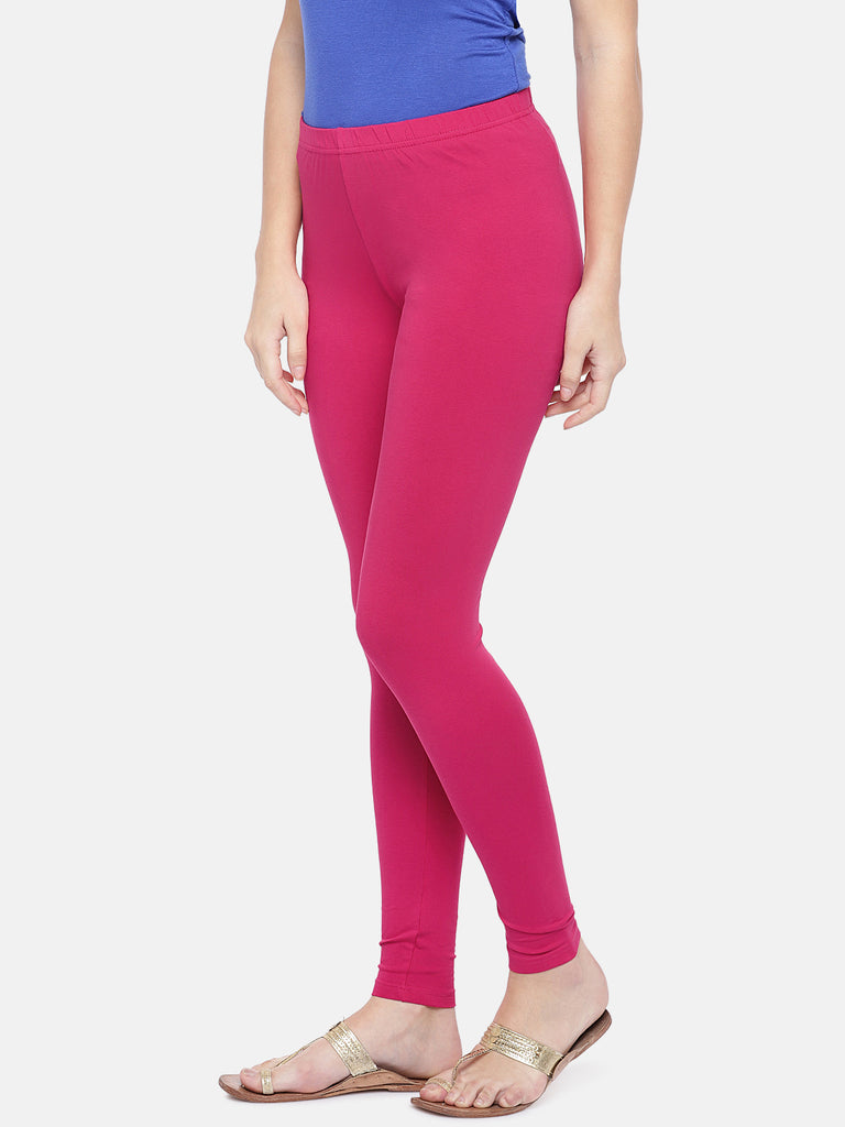 Core Women Straight Fuchsia Leggings