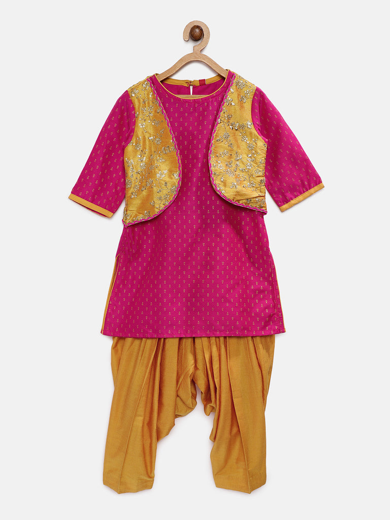 Kids Girls Straight Three-Fourth Pink Skd