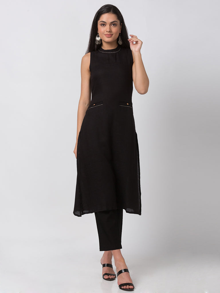 Women A Line Sleeveless Black Kurta