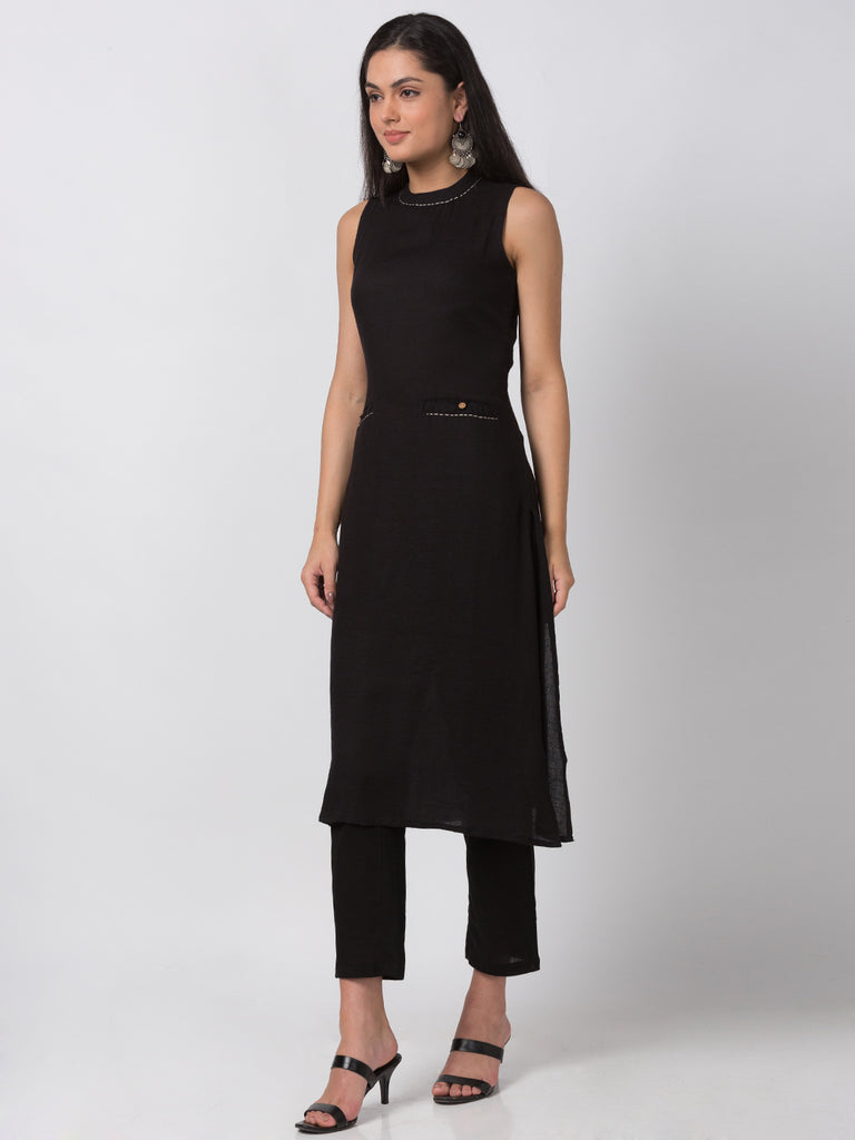 Women A Line Sleeveless Black Kurta