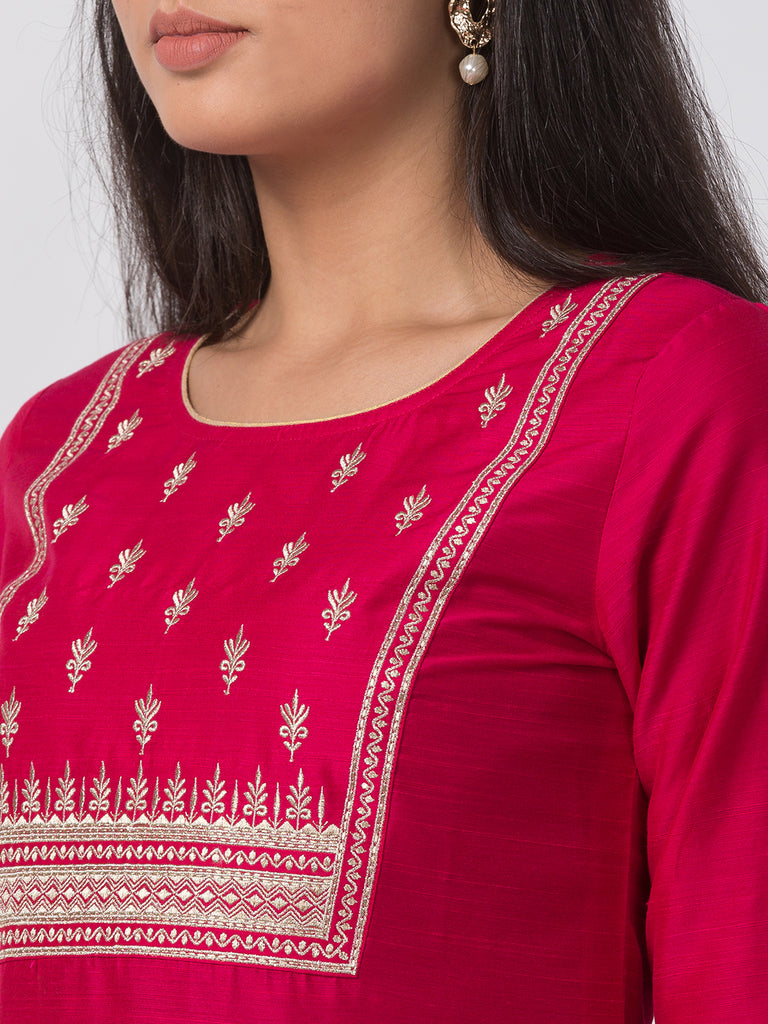 Women Regular Three-Fourth Fuchsia Kurta