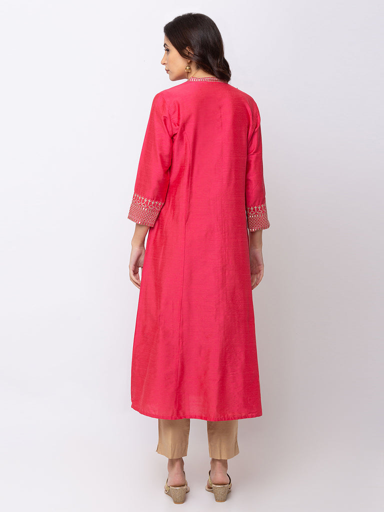Women A Line Three-Fourth Pink Kurta