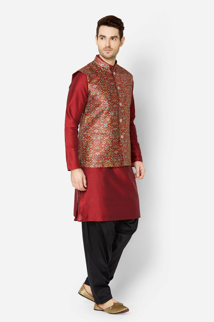 Men Straight Sleeveless Maroon Jackets