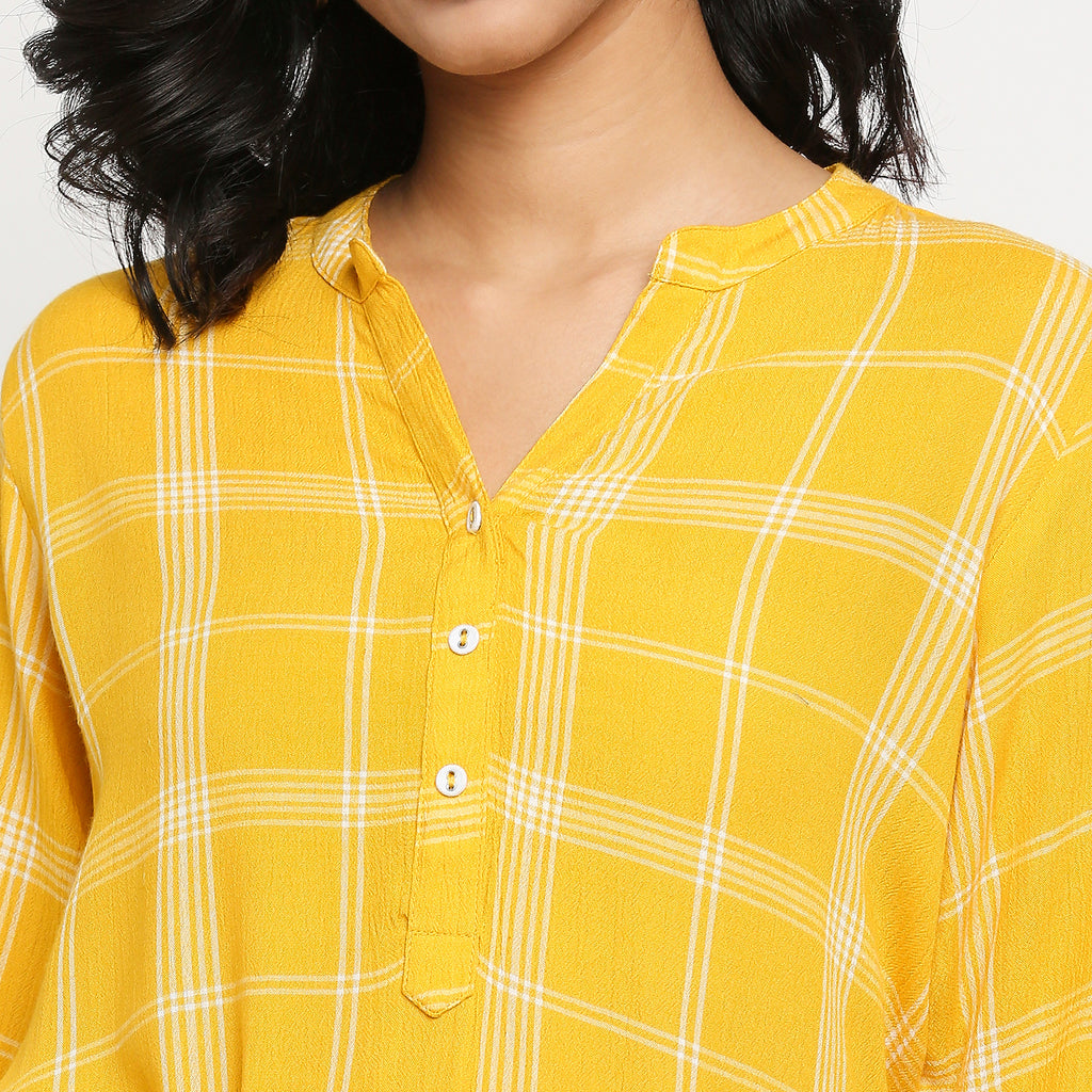 Women's Yellow Viscose Checkered Kurta