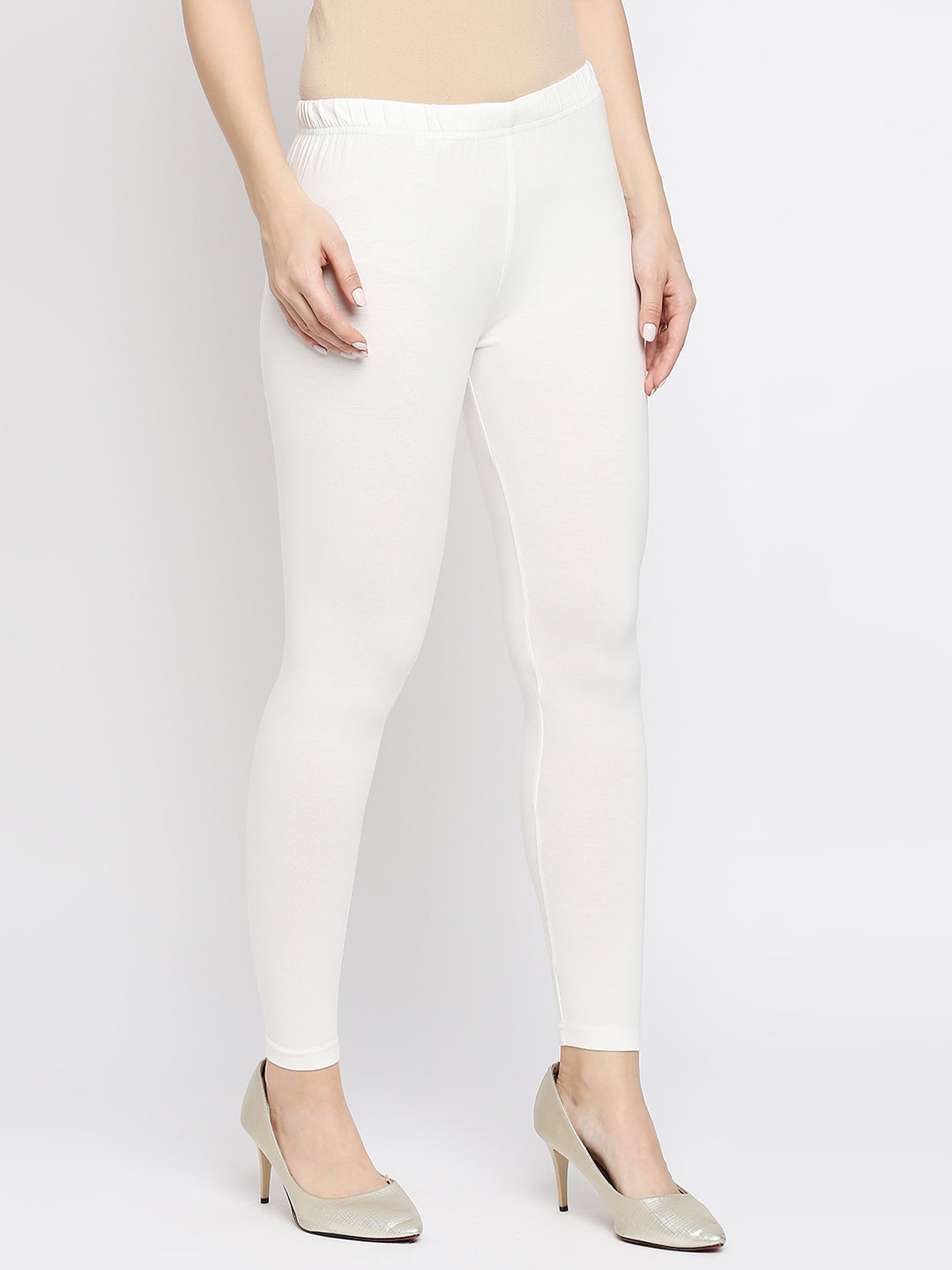 Women's Off White Cotton Lycra Solid Leggings
