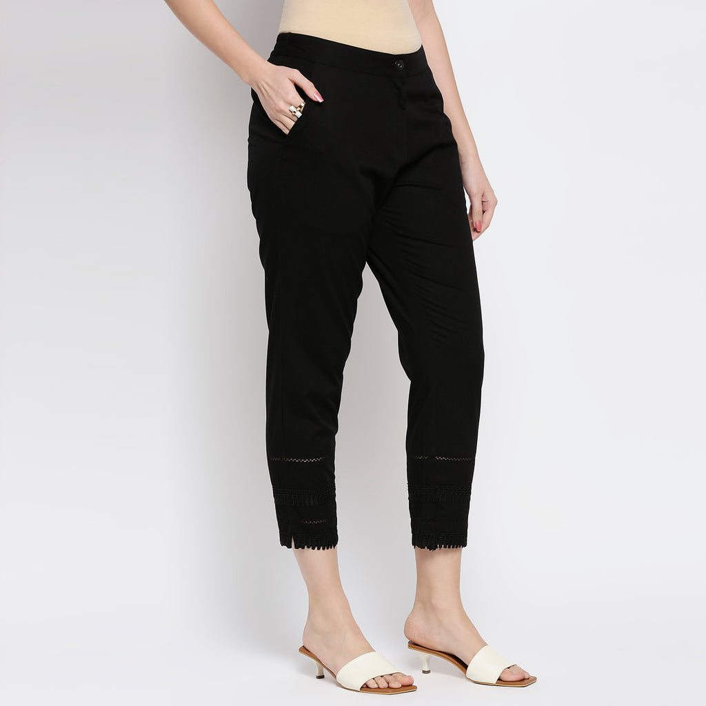 Women's Black Cotton Self Print Pant