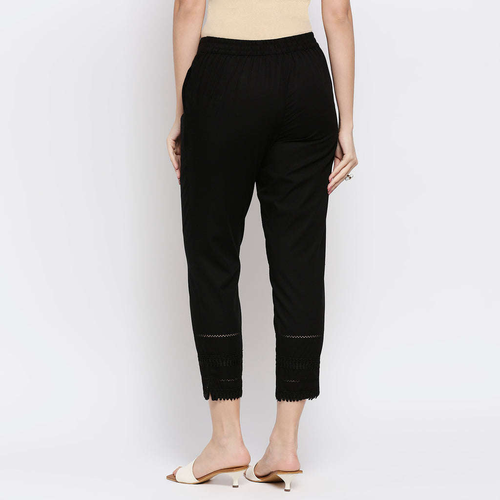 Women's Black Cotton Self Print Pant