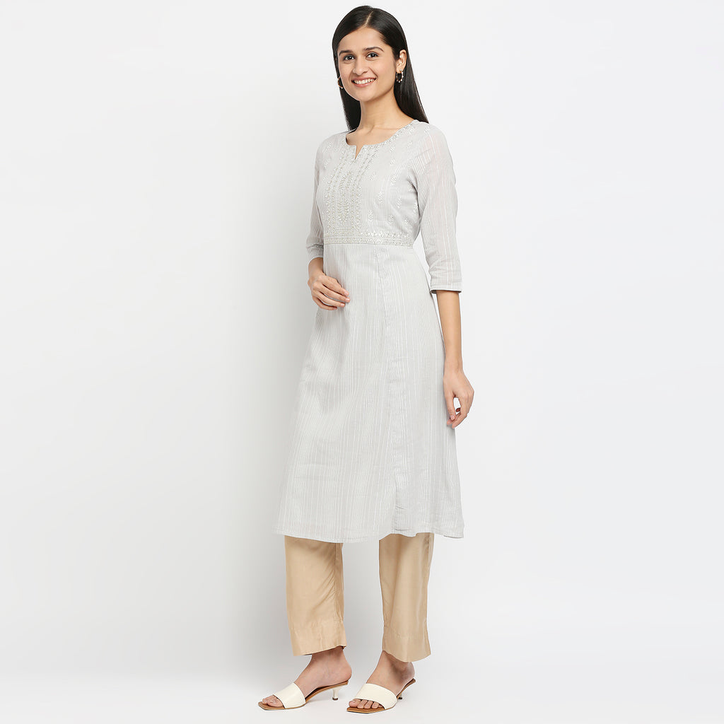 Women's Grey 60'S Cambric Embroidered Kurta