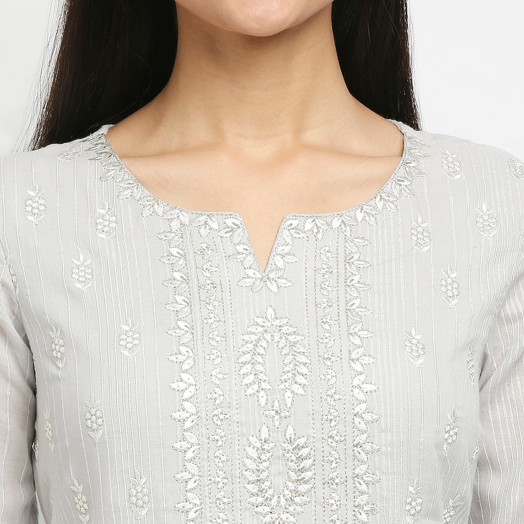 Women's Grey 60'S Cambric Embroidered Kurta