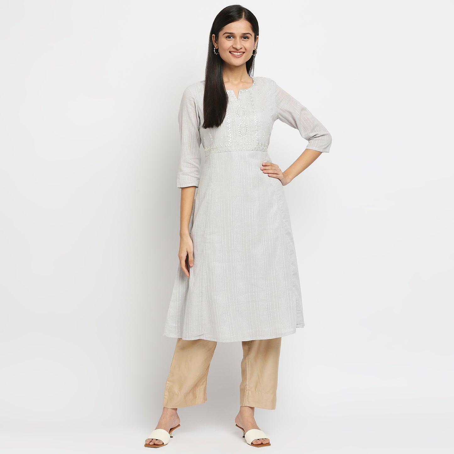Women's Grey 60'S Cambric Embroidered Kurta