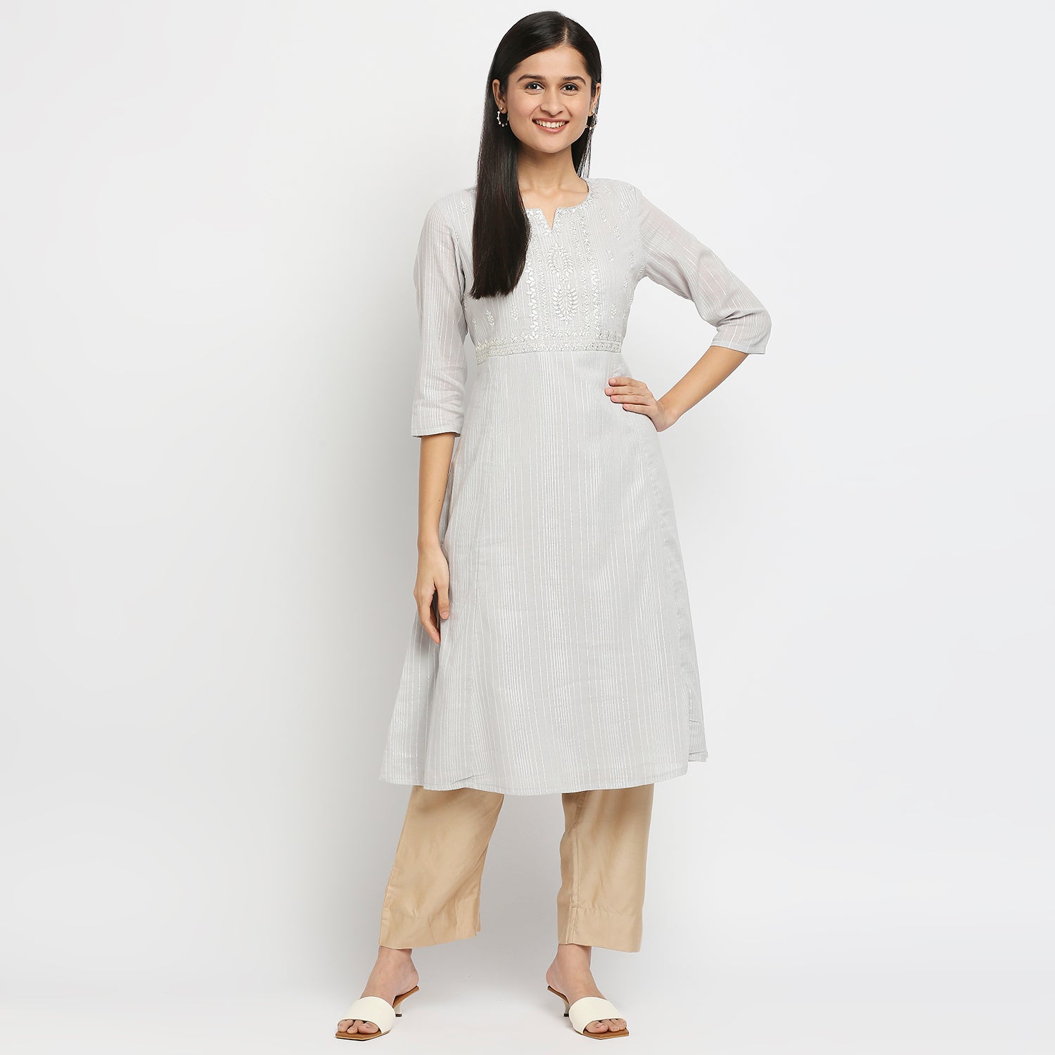 Women's Grey 60'S Cambric Embroidered Kurta