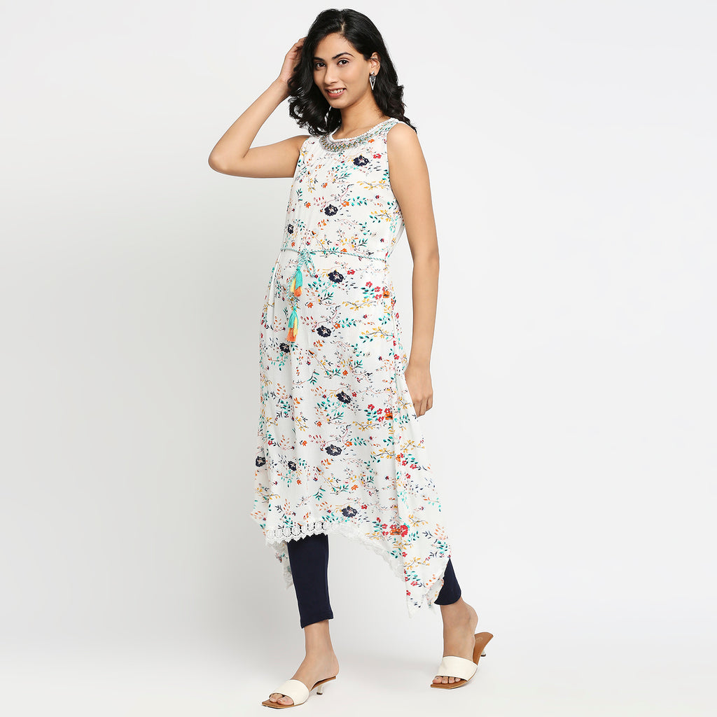 Women's Off White Viscose Crepe Floral Kurta
