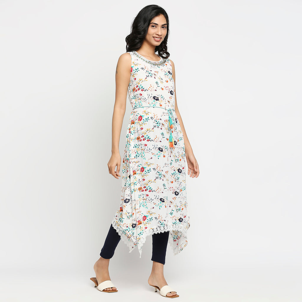 Women's Off White Viscose Crepe Floral Kurta