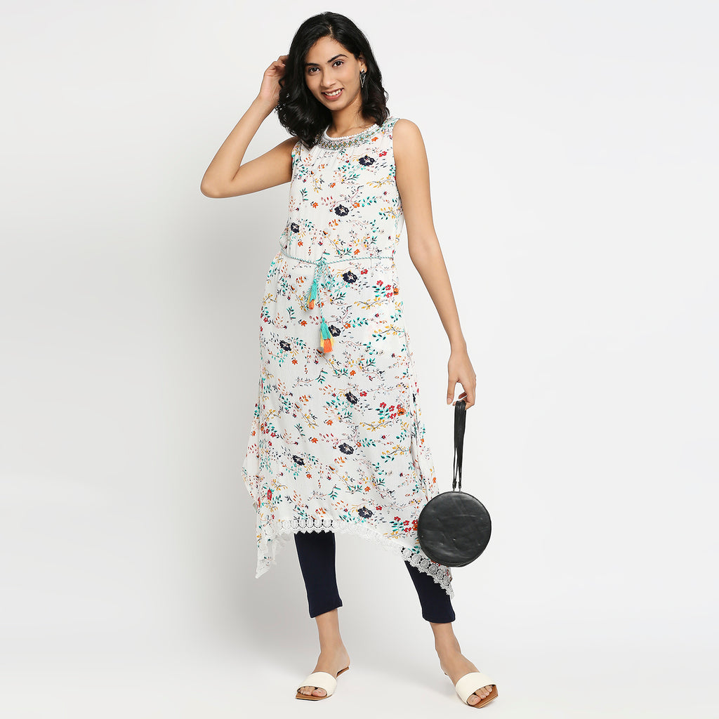 Women's Off White Viscose Crepe Floral Kurta