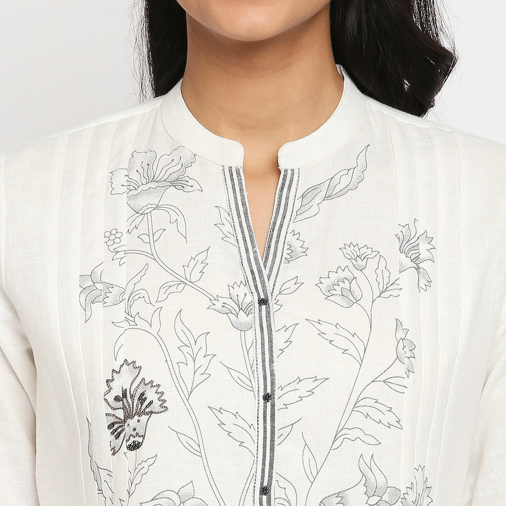 Women's White Cotton Linen Embroidered Kurta