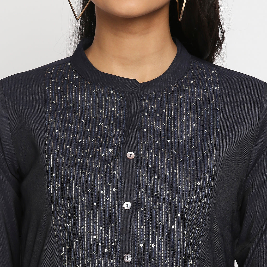Women's Navy Gadhwaal Embroidered Kurta