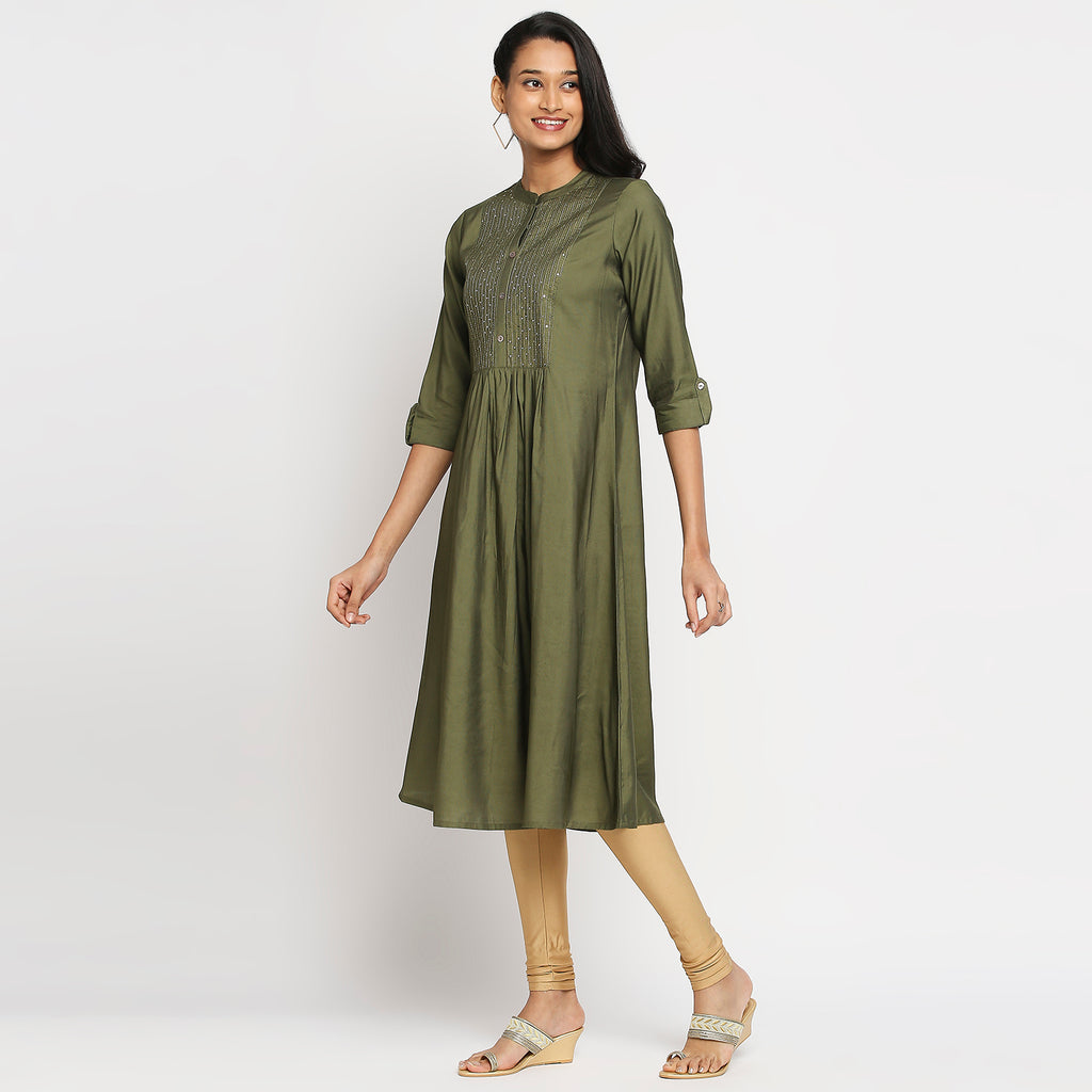 Women's Camo Green Gadhwaal Embroidered Kurta