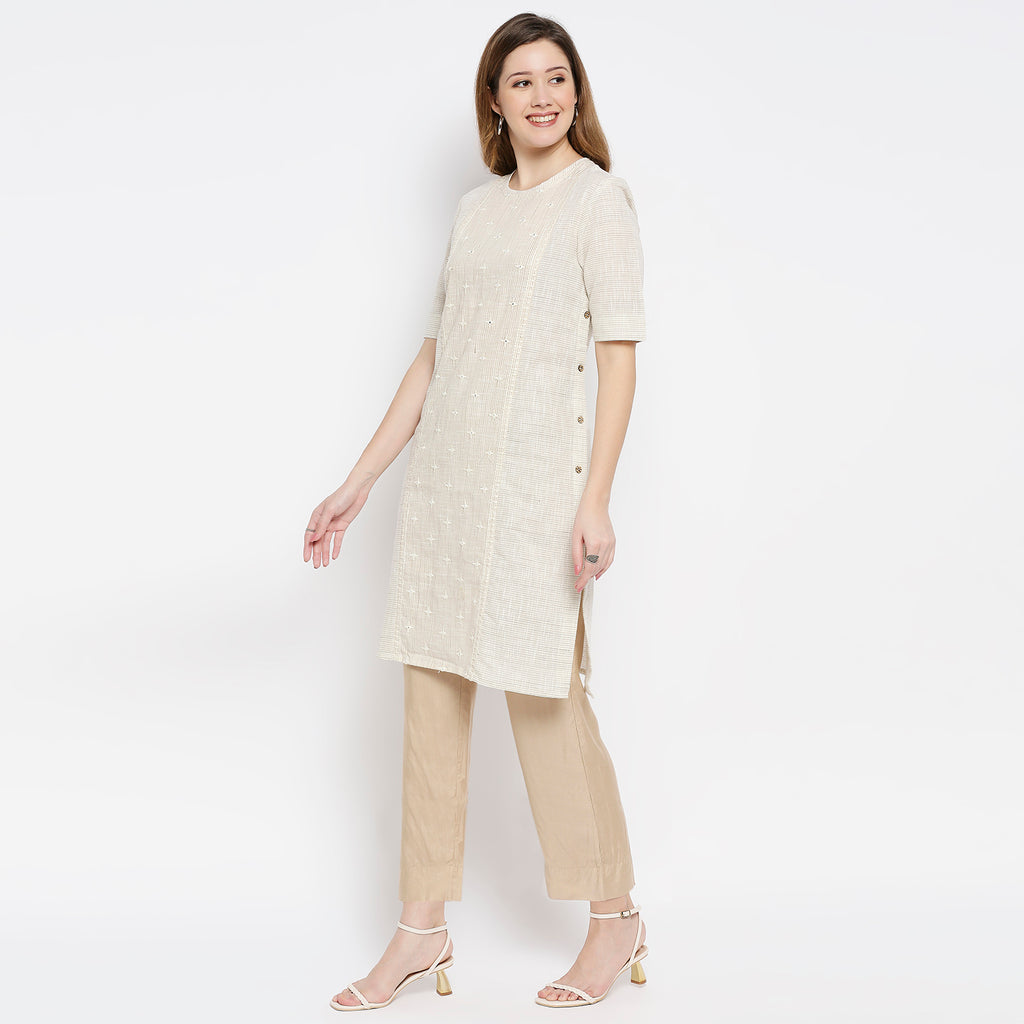 Women Beige Cotton Viscose Embroidered Kurta