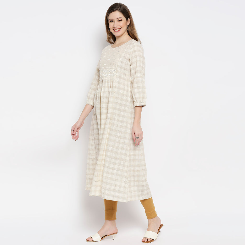 Women Beige Cotton Viscose Embroidered Kurta