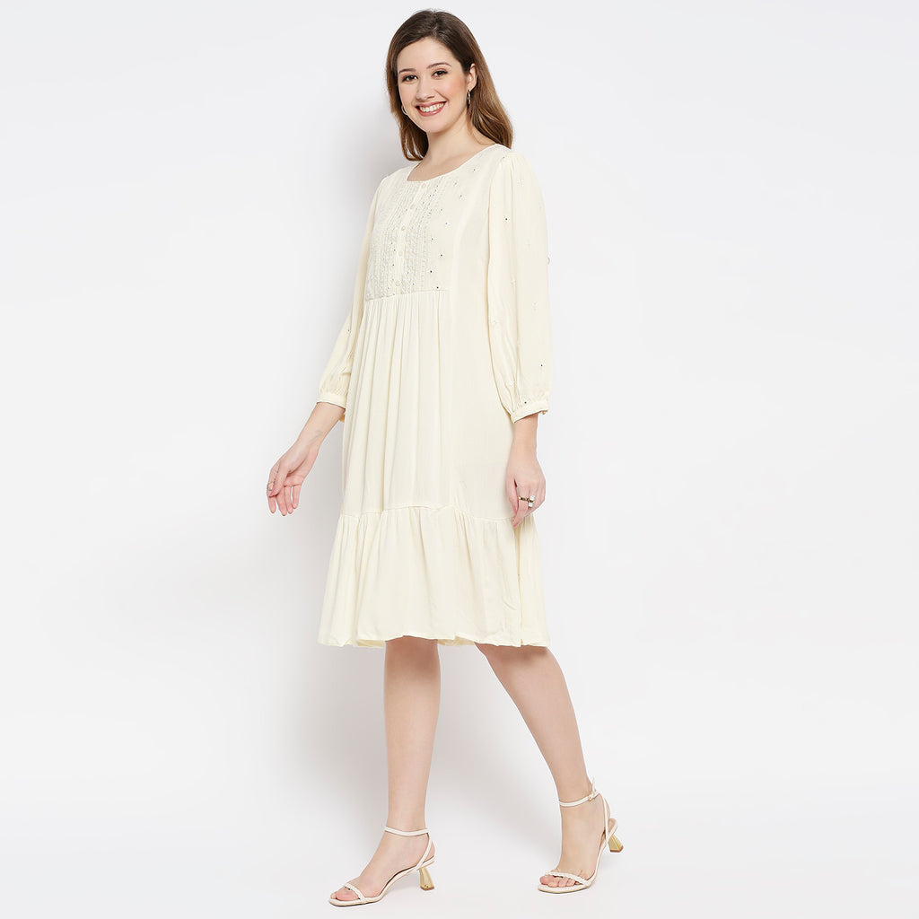 Women Beige Cotton Viscose Embroidered Kurta