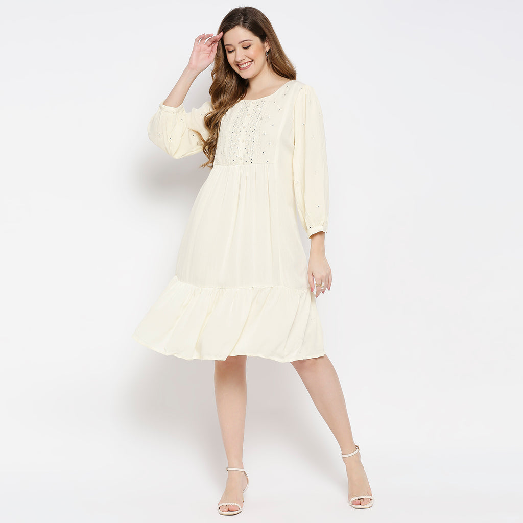 Women Beige Cotton Viscose Embroidered Kurta