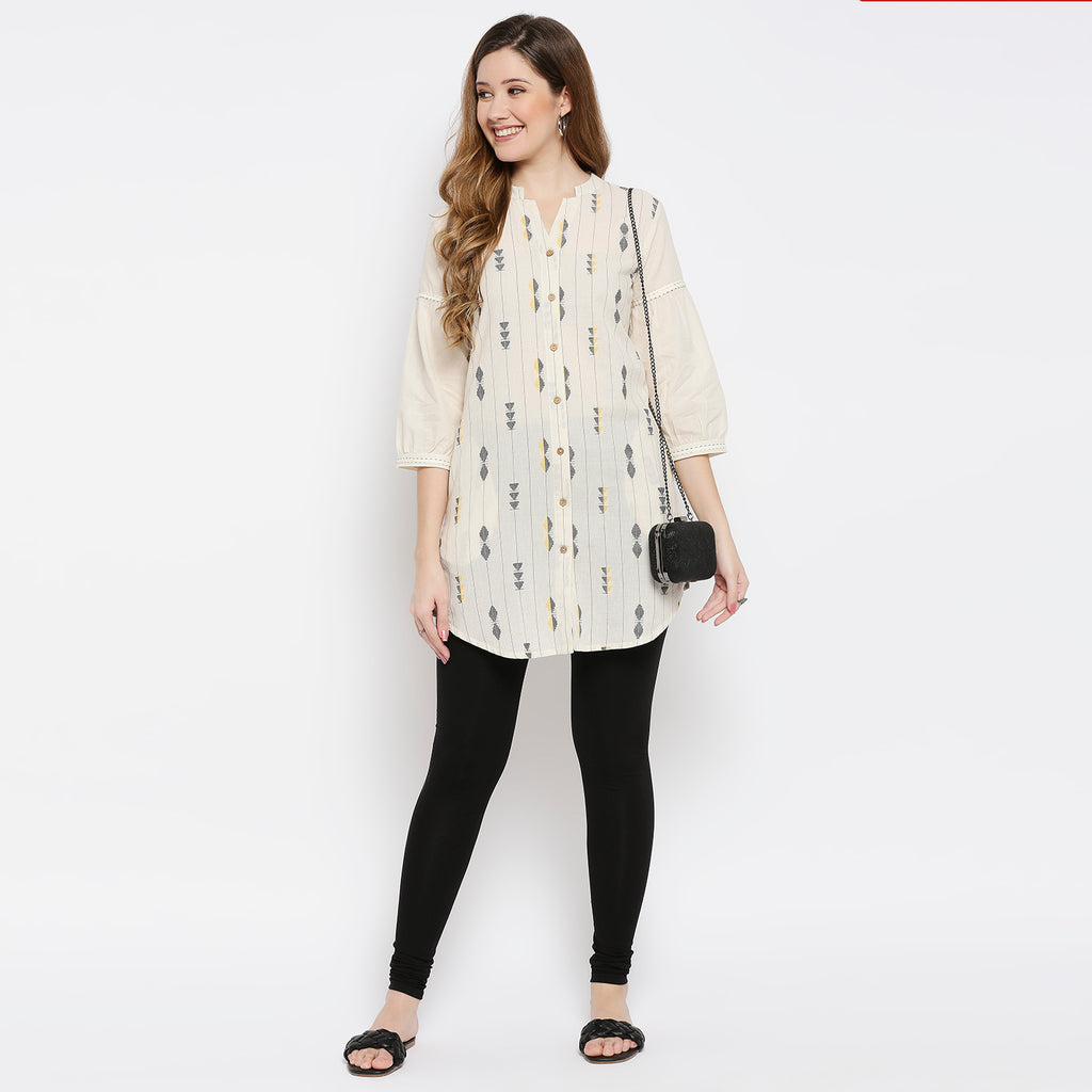 Women White Cotton Embroidered Kurta