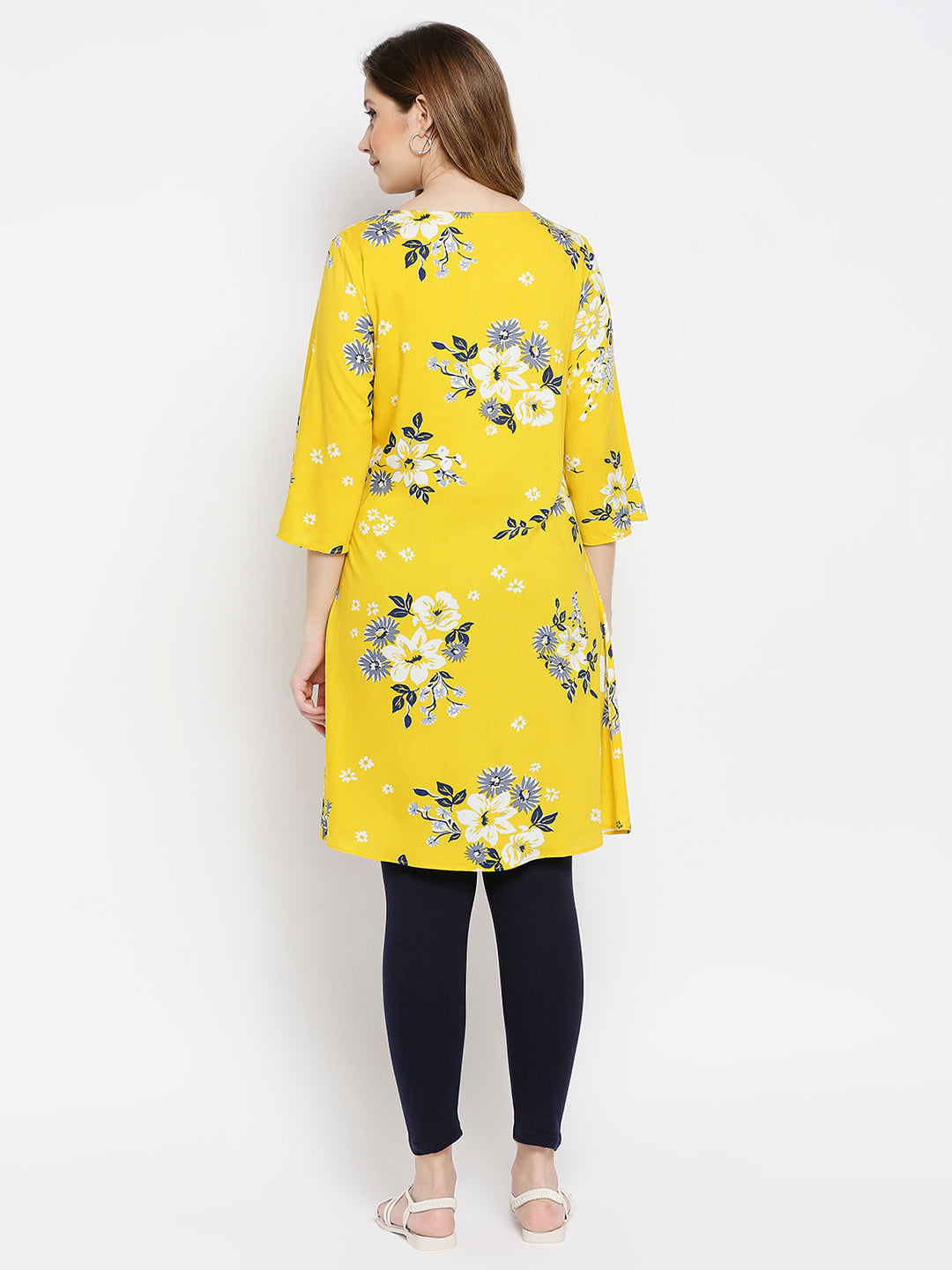 Women Yellow Viscose Embroidered Kurta