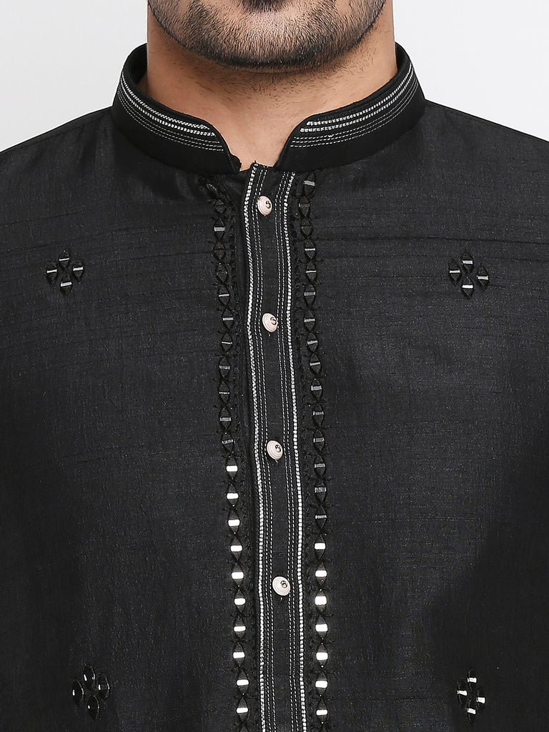 Men's Black Polyester Embroidered Kurta