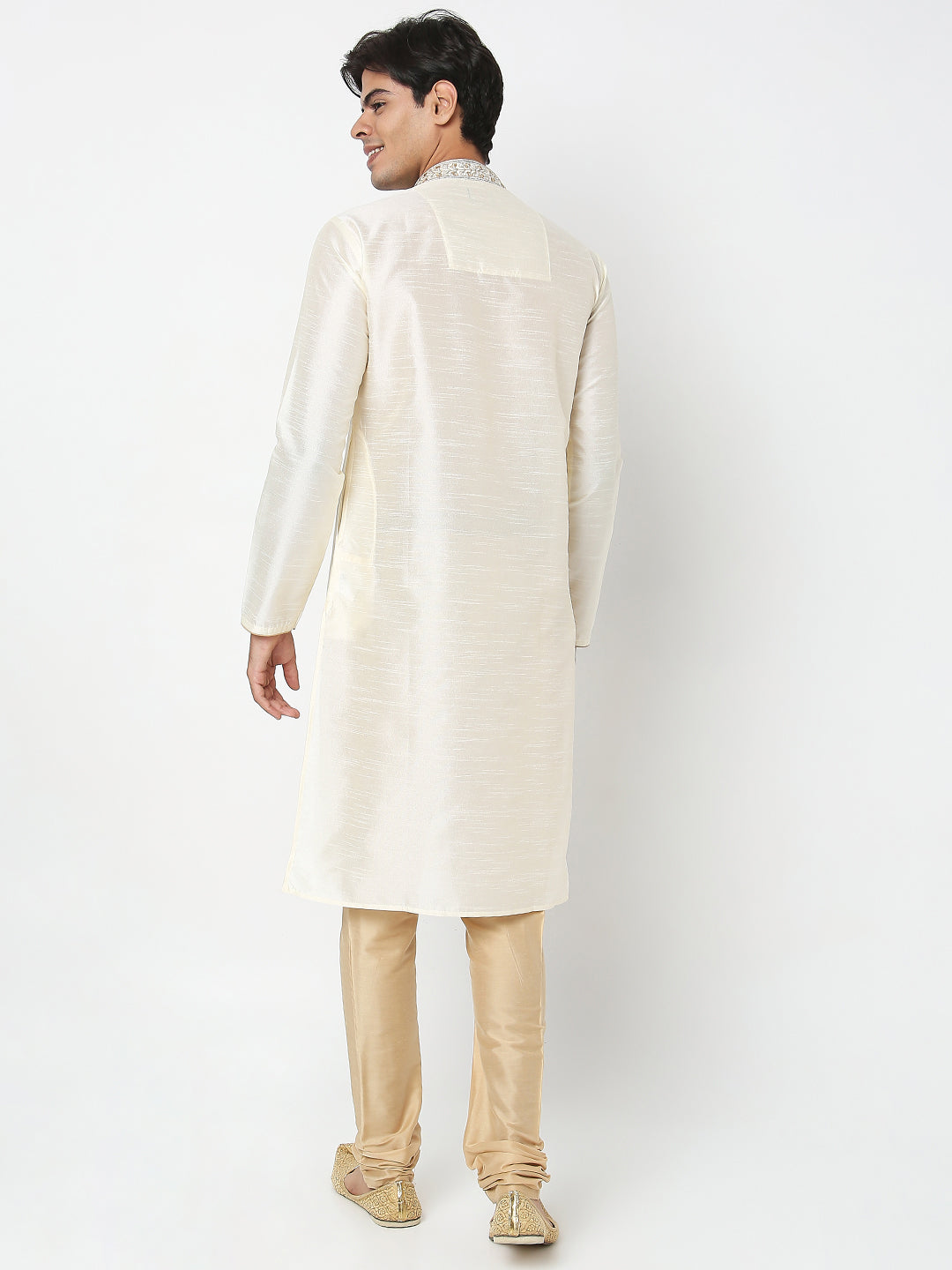 Men's Off White Polyester Cotton Embroidered Kurta Pyjama Set