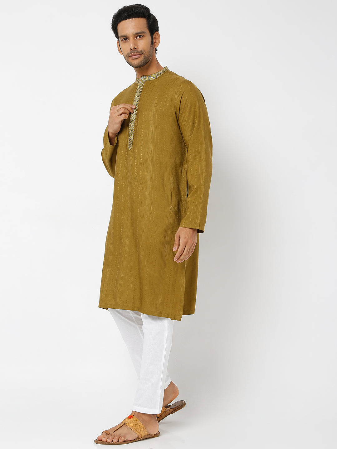 Men's Green Viscose Blend Embroidered Kurta