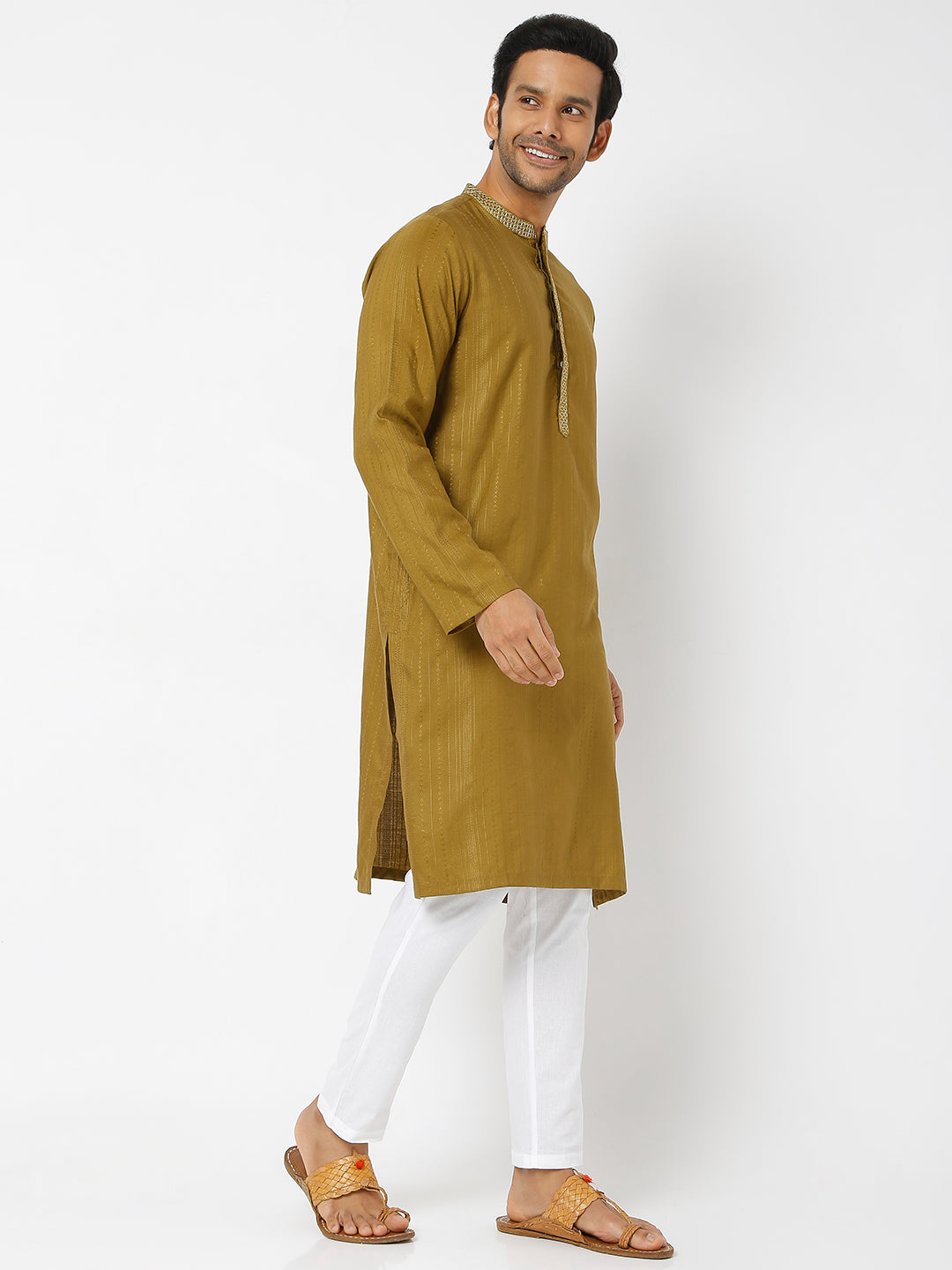 Men's Green Viscose Blend Embroidered Kurta