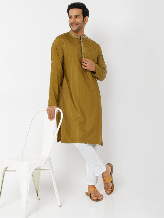 Men's Green Viscose Blend Embroidered Kurta